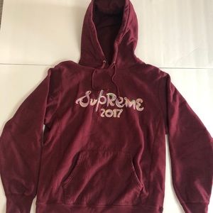 Supreme hoodie